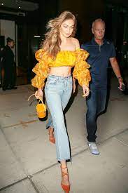 Bella gigi hadid gigi hadid looks pose mannequin hadid instagram fitness motivation pictures mode style. Gigi Hadid Die Heissen Looks Des Topmodels Gala De