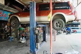 Church lane garage in cheshire we have been doing mot's and car servicing for a long time, established in 1980 church lane garage will provide you with excellent service in all areas of the motor bodies world. Thai Mechanic Professional Motor Repair And Maintenance Change Oil And Check Availability Of Car At Local Garage Shop On December 19 2016 In Nonthaburi Thailand Stock Photo Picture And Royalty Free Image Image 81902957