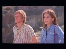 Actor aidan turner peels his shirt off in the bbc's poldark once again in episode 1 of season 4. Ondata Di Piacere 1975 By The Beach Clip By Film Clips Youtube