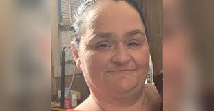 Felicia Tryon's Instagram, Twitter & Facebook