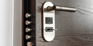 Porte d entrée acier prix. Porte D Entree Blindee Comment La Choisir Quel Prix En Neuf Ou En Renovation