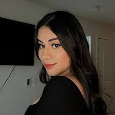 Liset Morales's Instagram, Twitter & Facebook