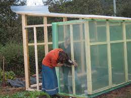 Tomaten kannst du im gewächshaus anbauen. Ein Tomatenhaus Selber Bauen Tomatenhaus Tomaten Haus Foliengewachshaus