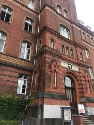 Look through examples of wohnung translation in sentences, listen to pronunciation and learn grammar. Forde Translation Added A New Photo Forde Translation