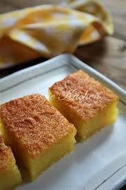 Bahagian bawahnya adalah ubi kayu dan bahagian atasnya adalah santan (kepala santan). Bingka Ubi Kayu Lembut Dan Lemak Manis Yang Sangat Sedap Azie Kitchen