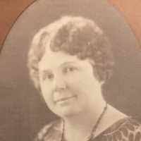 Minnie Harrison's Instagram, Twitter & Facebook