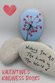 30 Easy Rock Painting Ideas For Your Crafty Garden For Beginners In 2020 Painted Rocks Kids Rock Painting Supplies Rock Painting Ideas Easy