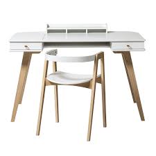 Deswegen ist es wichtig, dass alle bestandteile des kinderarbeitsplatzes ergonomisch geformt und an die. Oliver Furniture Junior Schreibtisch Stuhl Wood Online Kaufen