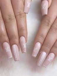 Super lindo y no muy complicado. Decoracion Unas De Gel Unas De Gel Tutorial De Unas Decoradas