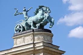 From wikimedia commons, the free media repository. Hosok Tere A Millenniumi Emlekmu Szobrai A Haboru Ketlovas Kocsija Mapio Net