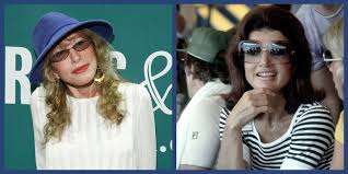 Carly Simon S Upcoming Memoir Will Delve Into Her Relationship With Jacqueline Kennedy Jacqueline Kennedy Jacqueline Kennedy Onassis Carly Simon