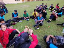 Pada 2009, sekolah menensaan jalan bukit memiliki 961 pelajar lelaki dan 1117 pelajar perempuan. Smk Jalan Bukit Kajang