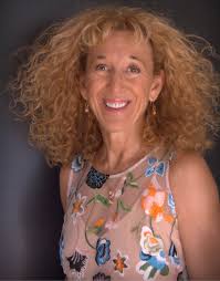 Lisa Dougherty's Instagram, Twitter & Facebook