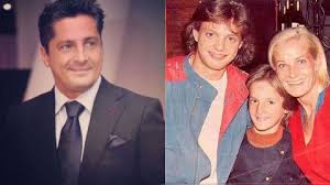 Él (luis miguel) no estaba muy contento, estaba en un estado de ánimo un poco molesto. Alejandro Basteri Hermano De Luis Miguel Dedica Un Mensaje A Su Madre Marcela Fue La Mujer Mas Hermosa Rpp Noticias