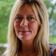 Jennifer Boardman's Instagram, Twitter & Facebook