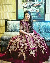 Pin By Gudiya On Indian Outfits Bridal Lehenga Red Indian Bridal Dress Indian Bridal Lehenga