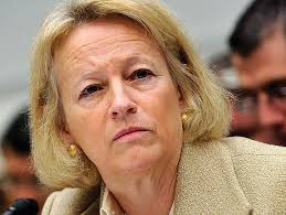 Placement agents band together to oppose ban