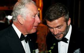 David Beckham a cena con re Carlo: la mossa dopo l'allontanamento da Harry-  Corriere.it