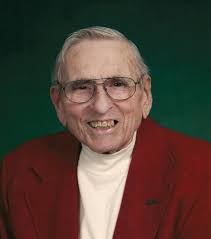 Robert Wiggins's Instagram, Twitter & Facebook