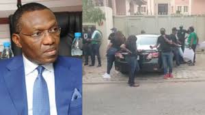 At least, two persons were feared dead when security operatives believed to have come from the joint team of the army, police and civil defence. Bank Workers Storm Senator Andy Uba S House In Abuja Ask Him To Pay Up His Debt