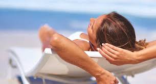 Sunburns are a result of damage to the top layer of skin, which contains a number of nerve fibers that are responsible for the itchy sensation. Sunburn Or Hell S Itch Treatment Prevention And More