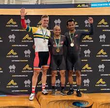 10 tahun menunggu akhirnya the pocket rocketman memenangi pingat emas pertama di track. M Shah Firdaus Shahfirdaus95 Twitter
