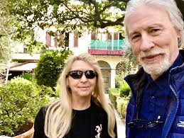 The Bloom house at 52 Clanbrassil St is up for sale, if anybody fancies it  and has €900K going spare.  https://www.myhome.ie/residential/brochure/52-clanbrassil-street-upper-portobello-dublin-8/4952086  Actually not a bad price for central Dublin.