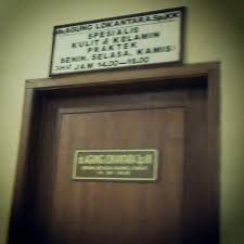 Walau kian hari surabaya kian memanas, pakuwon group selaku developer berusaha membuka ruang hijau di lingkungan pakuwon sehingga. Photos At Rumah Sakit Pakuwon Sumedang Jawa Barat