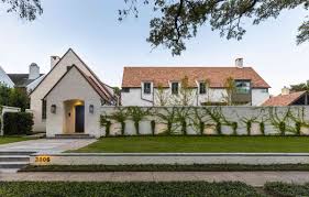 30 Front Yard Fence Ideas for a Modern Entrance