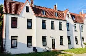 You can use the special requests box when booking, or contact the property. 3 Zimmer Wohnung Zu Vermieten Herderstr 6 27753 Delmenhorst Mitte Mapio Net