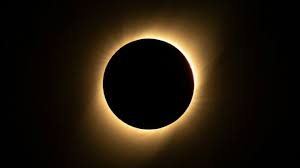 Las impresionantes imágenes del eclipse solar. Bngt1phx22husm