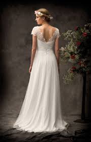 Maybe you would like to learn more about one of these? La Promesse Brautmode Schlicht Raffiniert Einzigartig Augsburg Konigsbrunn Bayern Kleider Hochzeit Brautmode Brautkleid Schlicht