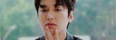 He started his career in 2006 and since then has been cast in various tv shows, short dramas and minor movie roles. Lee Min Ho Fala Sobre A Possibilidade De Se Casar Em Breve Kpoplat