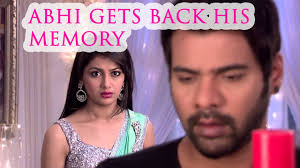In tonight's episode, we see abhi (shabir ahluwalia) sees pragya (sriti jha) from his rearview mirror and gets out of the car. Kumkum Bhagya Zee Tv Good News Abhi And Pragya Get Back Together Youtube