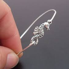 Sea Horse Bracelet Sea Horse Jewelry Seahorse Bracelet For Etsy In 2021 Seahorse Jewelry Bangle Bracelets With Charms Horse Jewelry