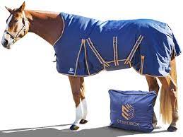 Explore our selection of winter horse blankets for sale online at nrs, the #1 trusted source for all things equestrian. Amazon Com Steedbox 81 Inch Horse Winter Turnout Blanket 1200d Ripstop 210t Nylon Lining And 250g Fill With Carry Bag Pet Supplies