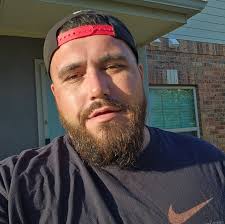 Who to choose between Tyrone Tracy or Patrick Taylor and Baker Mayfield or  Jalen Hurts?