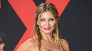 In 2013 was sy die hoogste betaalde aktrise aangewys ouer as 40 in hollywood. Cameron Diaz Spricht Mit Gwyneth Paltrow Uber Hollywood Stern De