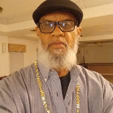 A great Man at work. Burkina Faso 🇧🇫 has produced more onions than  Senegal and is now the third-largest onion producer in West Africa. It is  also the second-largest onion exporter in