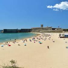 Deze stad in portugal is gezellig, heeft een lekker klimaat, een. Strande In Lissabon Der Beste Strand In Lissabon