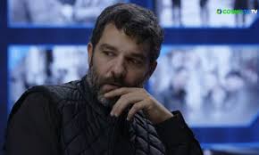Ένα μεσοαστικό σπίτι ήταν το σπίτι μας. Petros Lagoyths O Astynomos Toy Eteros Egw Dhlwnei Mpasketikos Ki Olympiakos Video Eurohoops