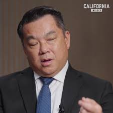 California has over 39,000 idle oil wells, often seen as environmental  hazards with growing maintenance costs. But what if they could serve a  different purpose?