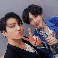 Entdecke bei tiktok kurze videos zum thema kim namjoon kim seokjin min yoongi jeon hoseok park jimin kim taehyung jeon jungkook bts. Yoongi Jungkook And Bts Image 6829673 On Favim Com