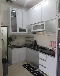 Dapur minimalis di seberang ruang keluarga. Desain Dapur Minimalis Ukuran 3x3 2x2 2x3 1x1 2x1