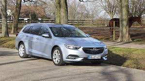 Ll einen opel insignia kombi günstig kaufen? Opel Insignia Sports Tourer Der Kombi Im Zugwagen Test Caravaning