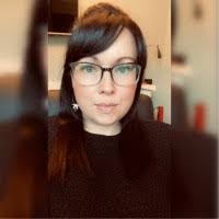 Tara Harmon's Instagram, Twitter & Facebook