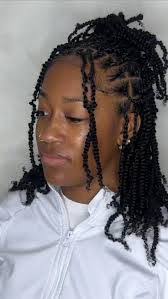 Roslyn Davis's Instagram, Twitter & Facebook