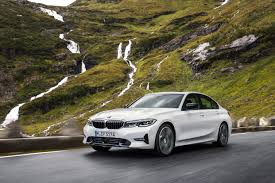 2019 BMW 3 Series has aluminum hood and fenders, slew of possible tech