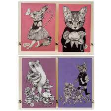 ヒグチユウコさんの動物のポストカード4枚セットです サイズは標準のポストカードのサイズです 2014年頃にヒグチユウコさんの個展で購入したものです 今は出回っていないのでかなりレアかと思います ずっとしまっていたので傷など汚れございません お値下げ交渉など