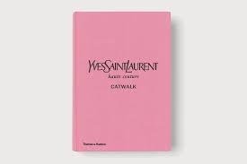 Assouline understands that an oversized coffee table book is there to inspire conversation. 37 Best Coffee Table Books 2021 For Any Chic Home Glamour Uk